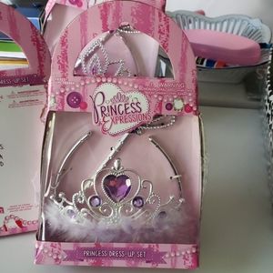 Princess Expressions tiara and wand set